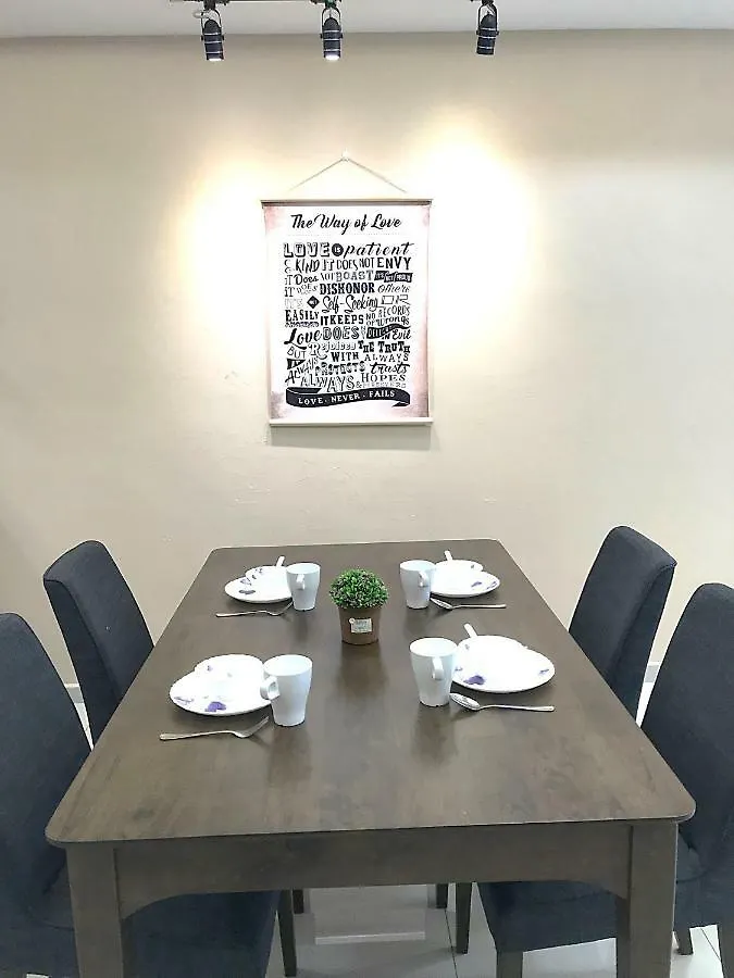 Glamorous @ G.L.E Premier Lodging Malacca Apartment
